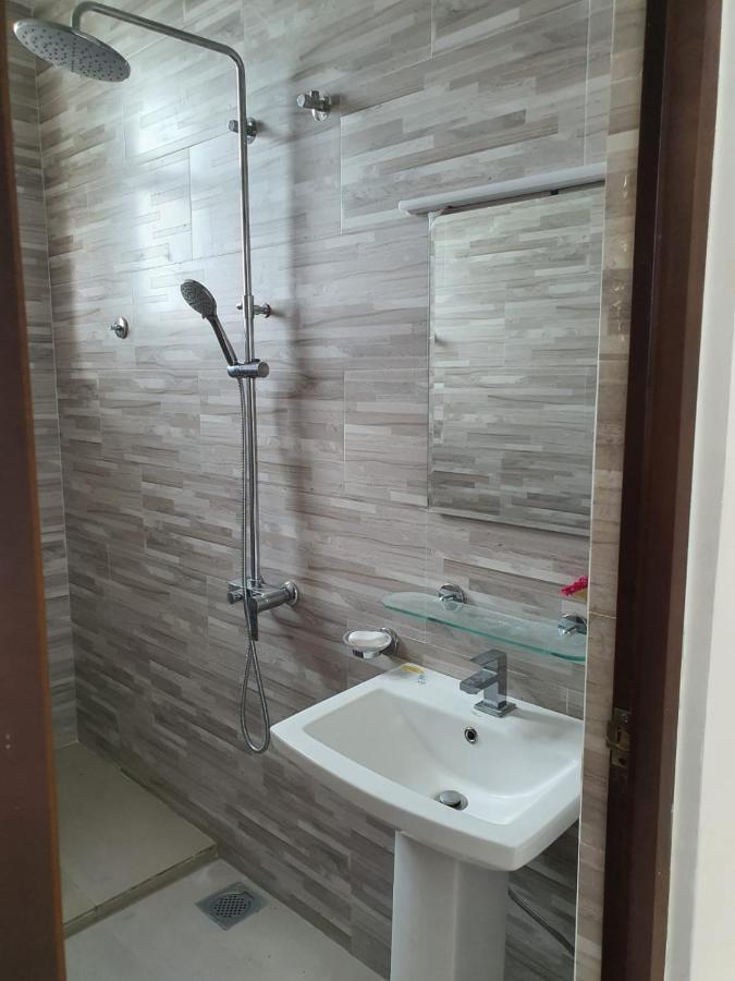 New 2 Bedroom Apartment, 100M Away From The Beach Dehiwala-Mount Lavinia Екстериор снимка