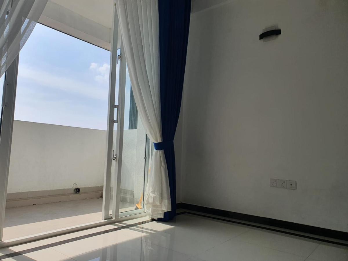 New 2 Bedroom Apartment, 100M Away From The Beach Dehiwala-Mount Lavinia Екстериор снимка