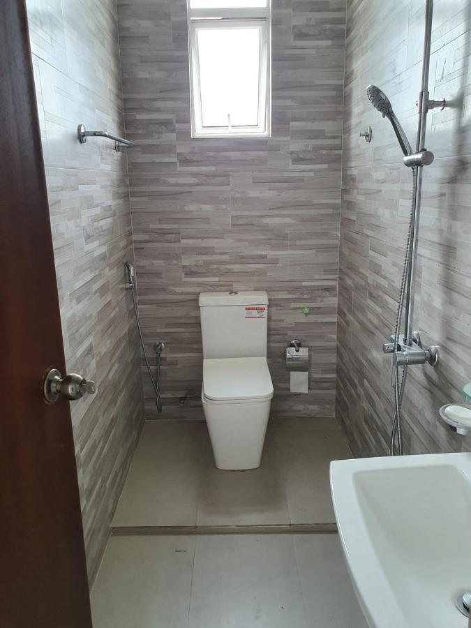 New 2 Bedroom Apartment, 100M Away From The Beach Dehiwala-Mount Lavinia Екстериор снимка